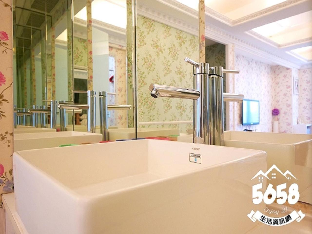 85 Season Apartman Kaohsziung Szoba fotó